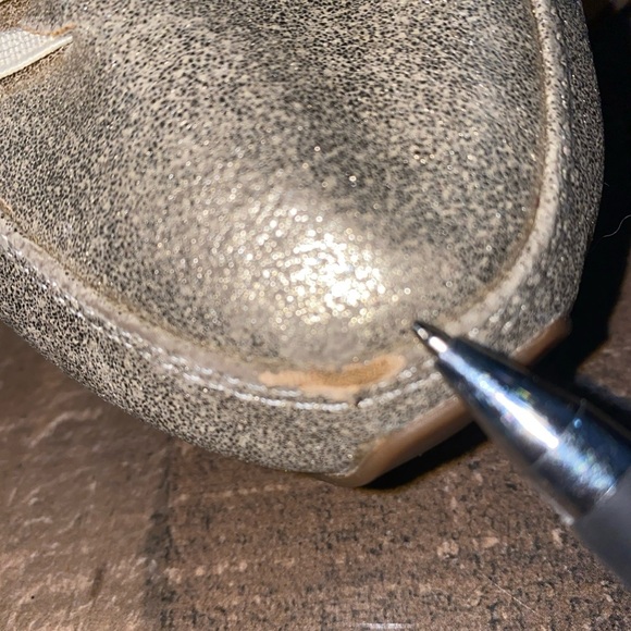 E Collection Eslehni Gold Beige Shimmer Slip On Comfort Sneakers Size 8 1/2 - Picture 4 of 11